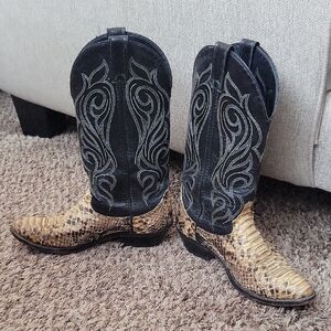 Black and Tan Cowboy Boots